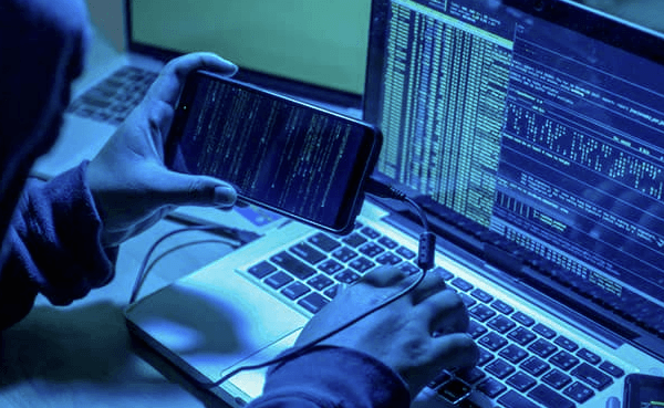 How Online Wallets Face Risks